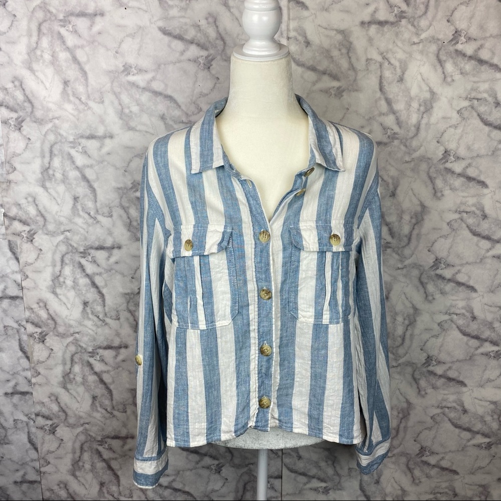 American Eagle Cropped Linen Blouse